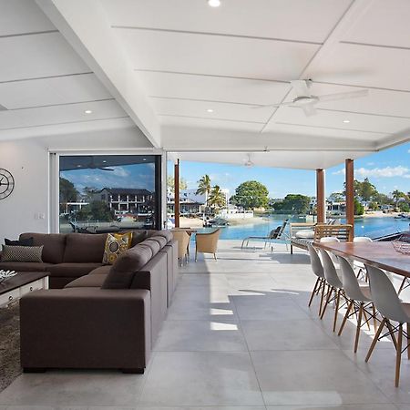 Villa Incredible Value - Perfect For Large Families Gold Coast Exterior foto